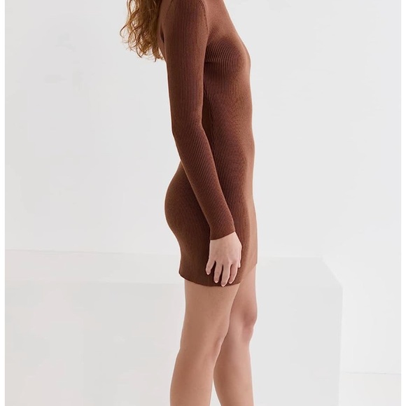 Line & Dot Turtleneck Dress NWT - Picture 4 of 9